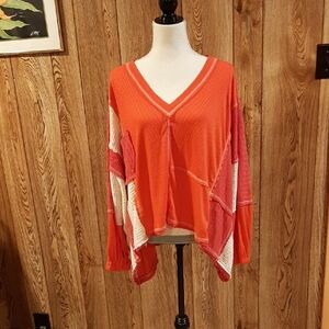 🍎POL Orangy-Red Mixed-Fabric Top (L)🍎